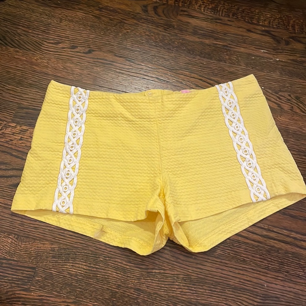 Lilly Pulitzer Liza Shorts (US 6)